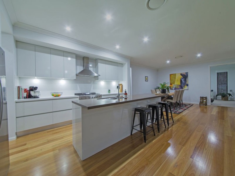 11 Bisley Place, Wakerley QLD 4154