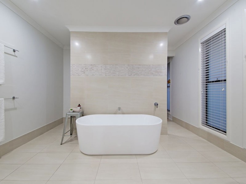 11 Bisley Place, Wakerley QLD 4154