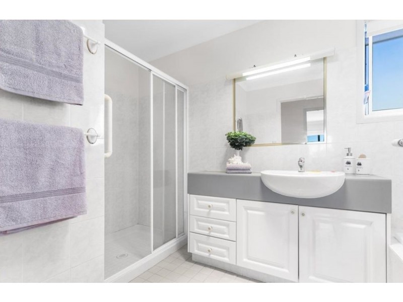 223 Wynnum Esplanade, Wynnum QLD 4178