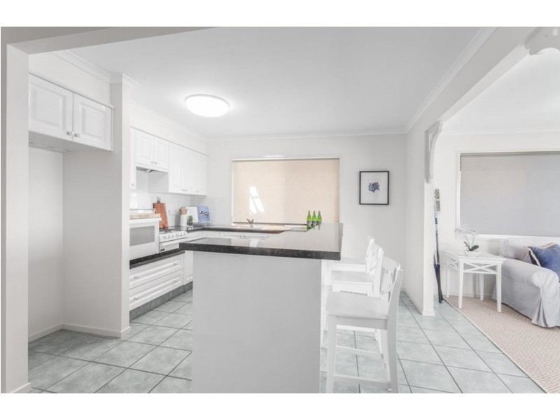 223 Wynnum Esplanade, Wynnum QLD 4178