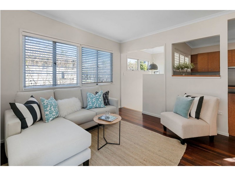 62 Kamarin St, Manly West QLD 4179