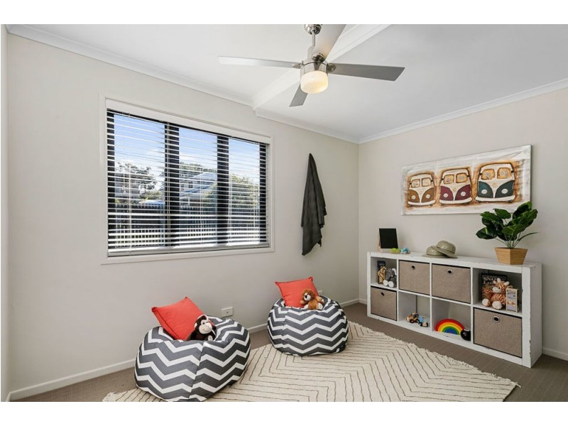 62 Kamarin St, Manly West QLD 4179