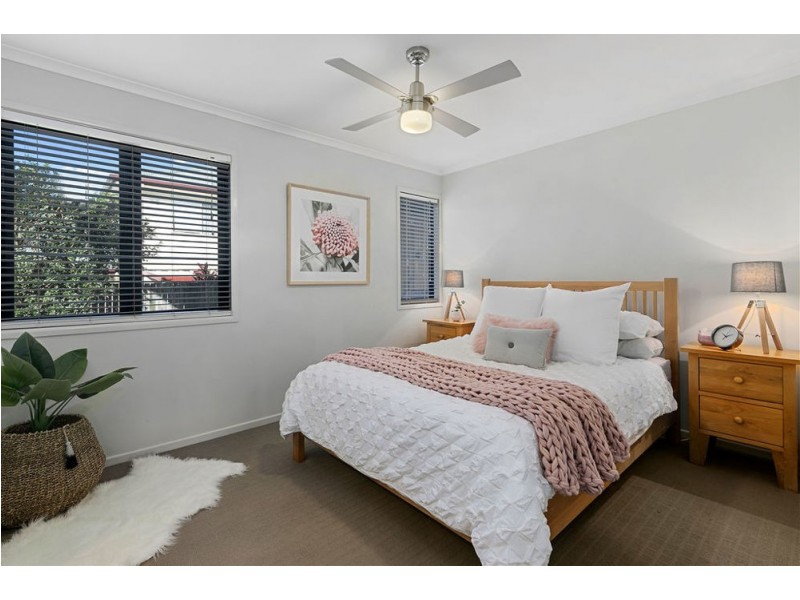 62 Kamarin St, Manly West QLD 4179