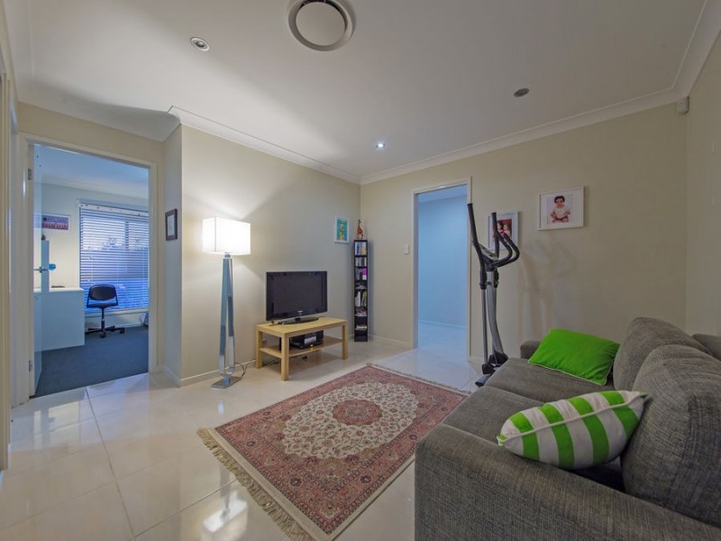 66 Higgs Circuit, Wynnum West QLD 4178
