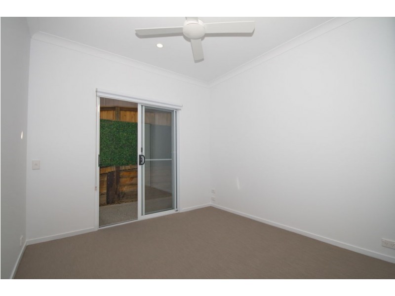 50 Barrinia Street, Manly QLD 4179