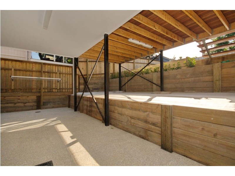 50 Barrinia Street, Manly QLD 4179