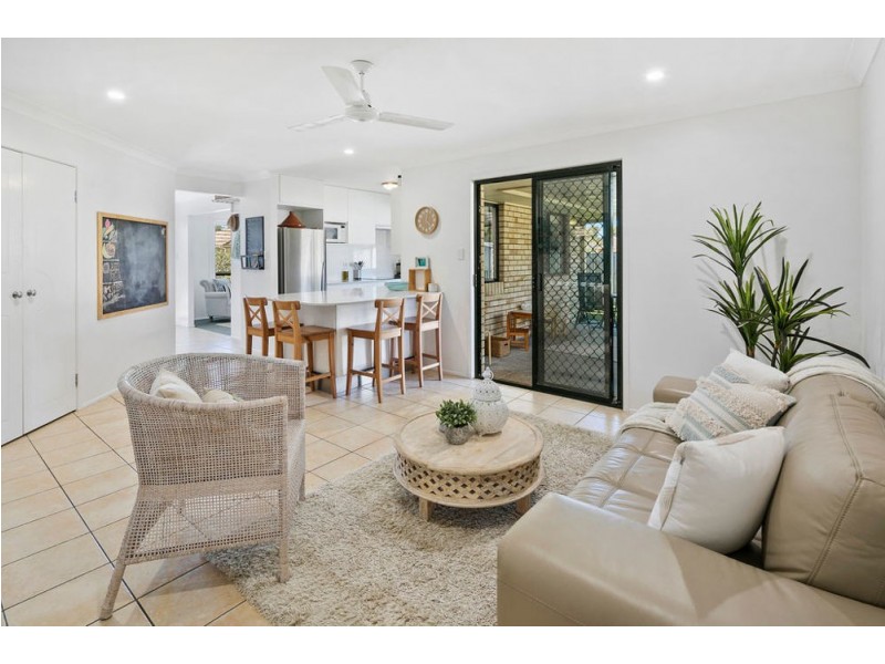 7 Janine St, Wynnum West QLD 4178