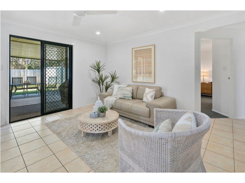 7 Janine St, Wynnum West QLD 4178