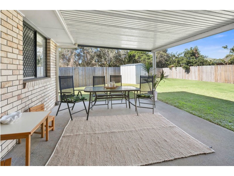 7 Janine St, Wynnum West QLD 4178