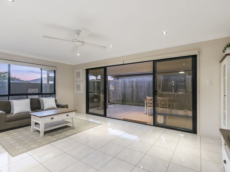 21 Higgs Circuit, Wynnum West QLD 4178
