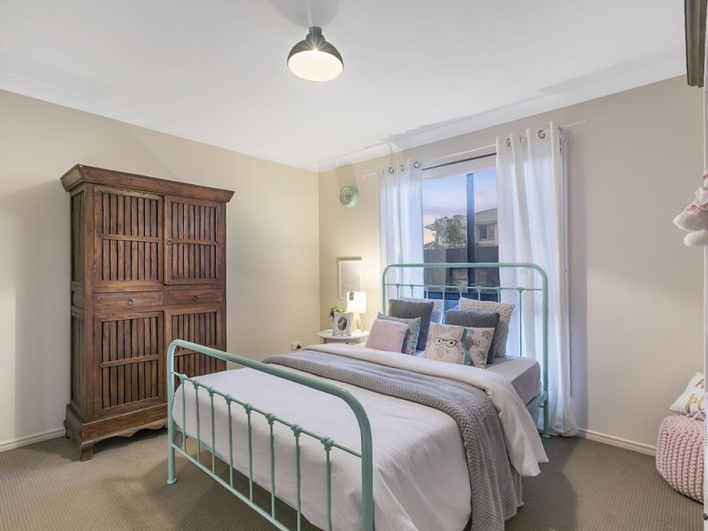 21 Higgs Circuit, Wynnum West QLD 4178