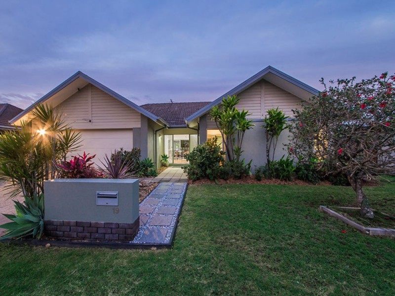 19 Yarra Road, Wakerley QLD 4154