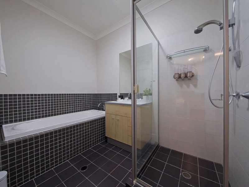 19 Yarra Road, Wakerley QLD 4154