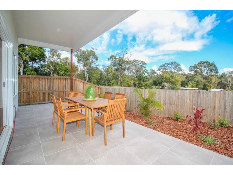 225 Whites Rd, Lota QLD 4179