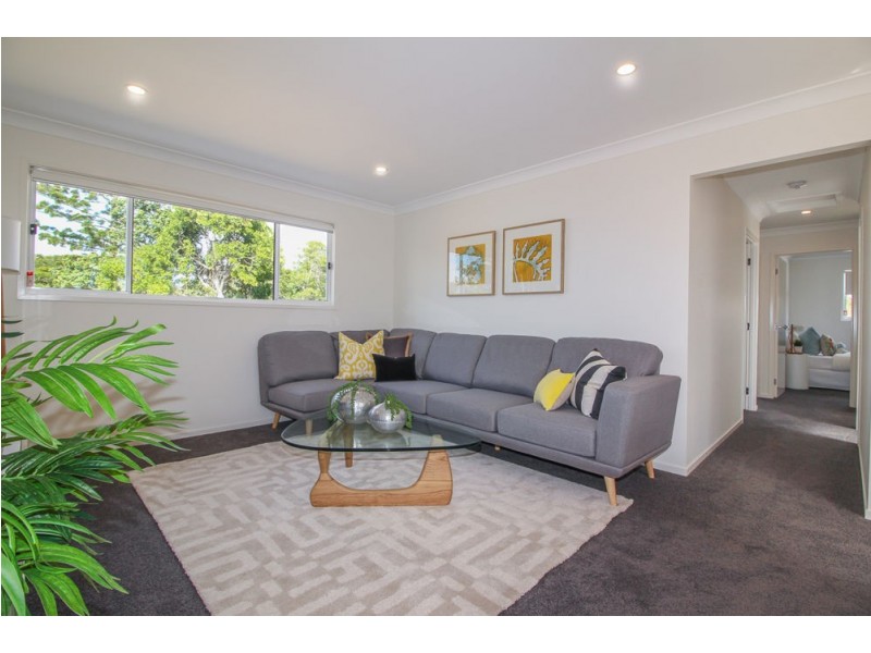 225 Whites Rd, Lota QLD 4179