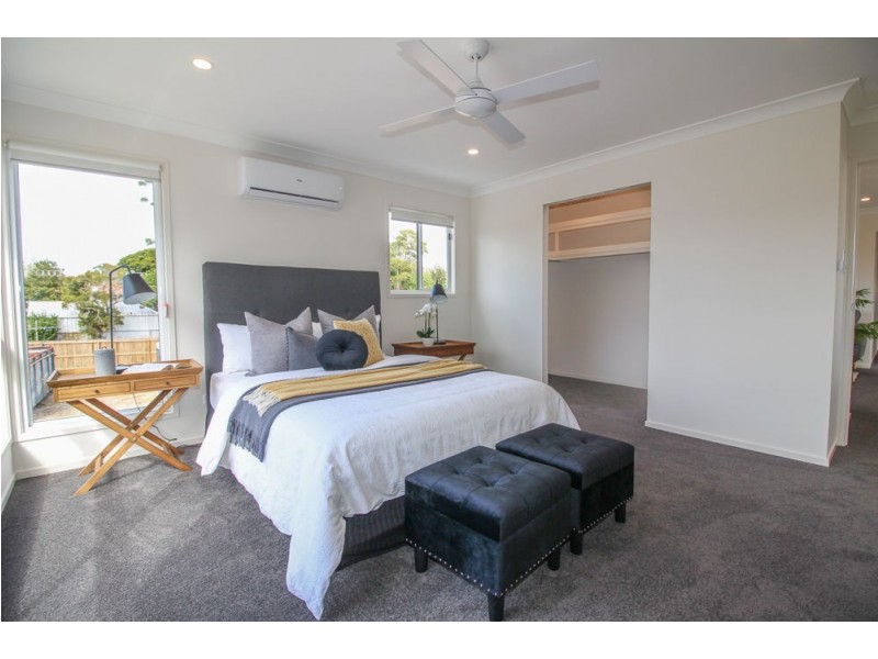 225 Whites Rd, Lota QLD 4179