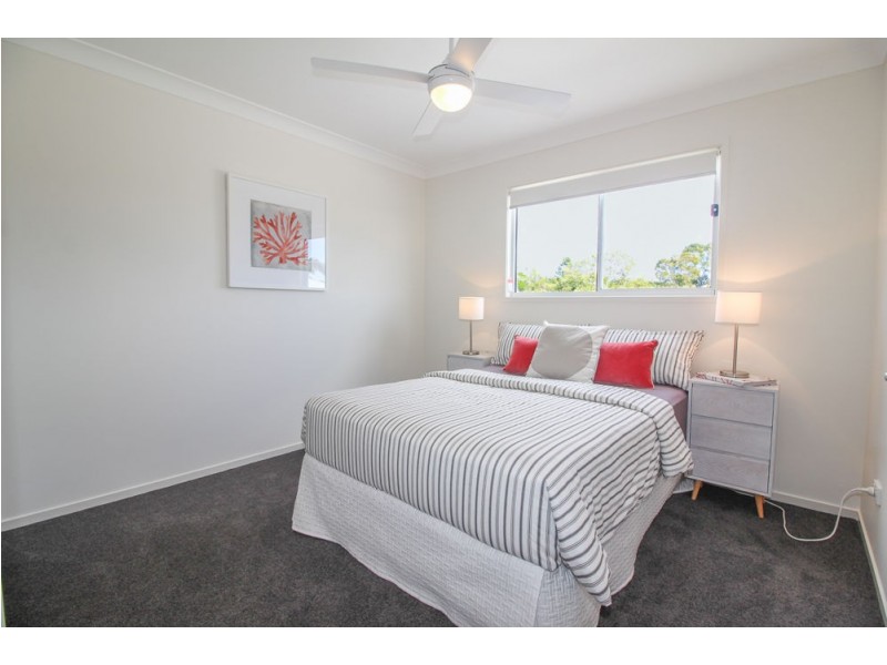 225 Whites Rd, Lota QLD 4179