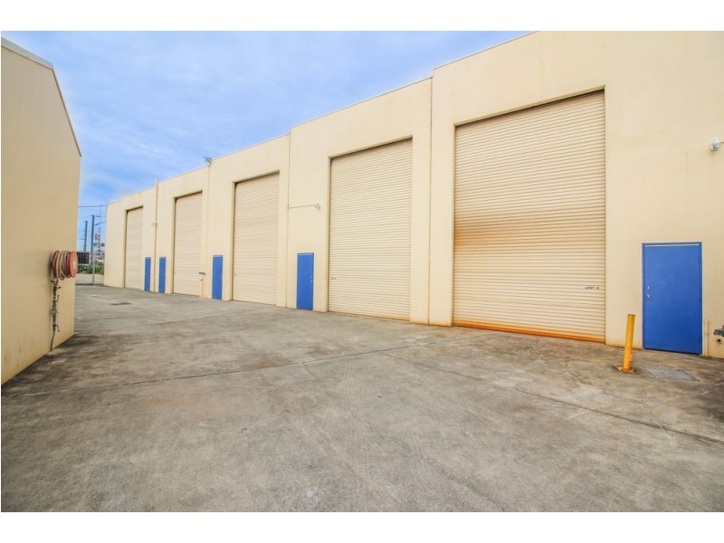 10 Johnston Street, Wynnum QLD 4178