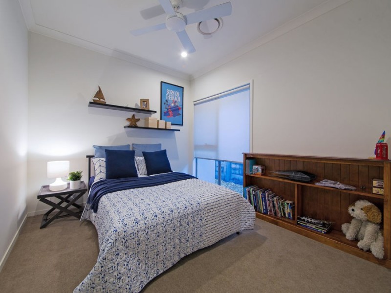 11 Esk Crescent, Wakerley QLD 4154