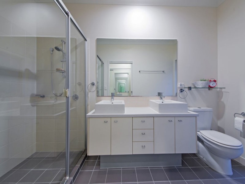 4 Margaret Crescent, Wakerley QLD 4154