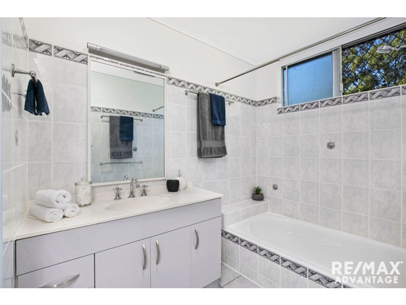 12 Boondara Street, Manly West QLD 4179