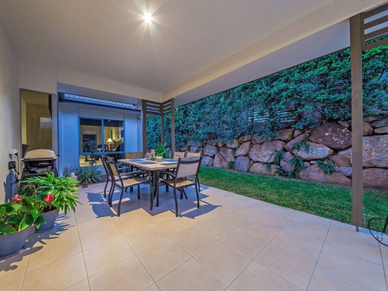 2 Lachlan Drive, Wakerley QLD 4154