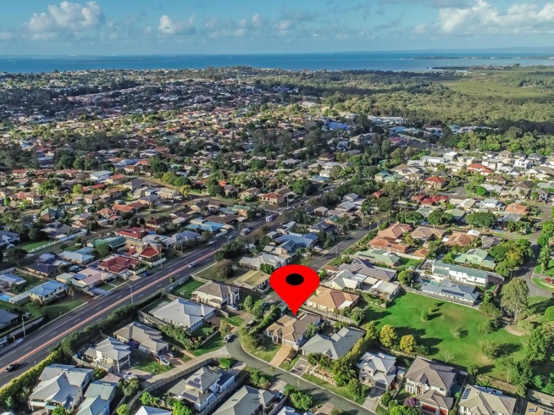 2 Lachlan Drive, Wakerley QLD 4154