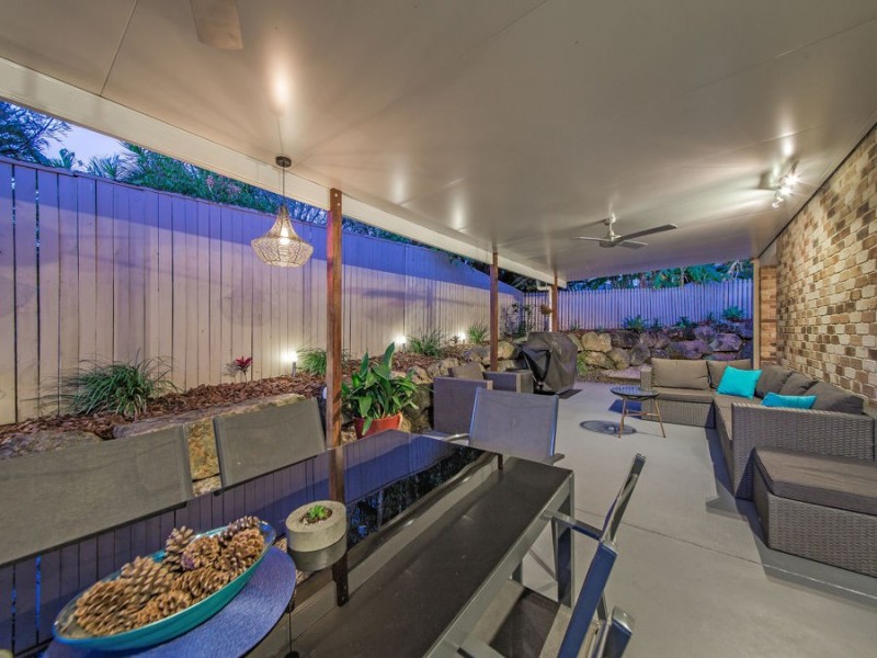6 Colvin Court, Wakerley QLD 4154