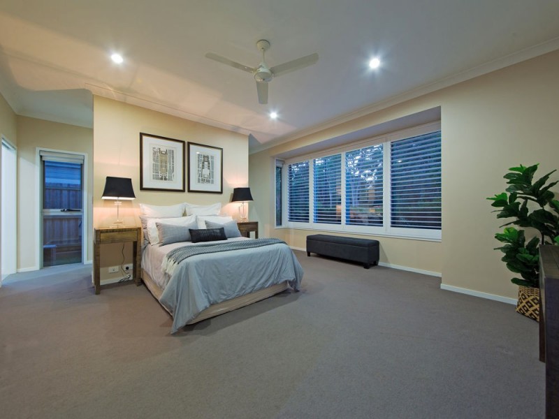 21 Margaret Cres, Wakerley QLD 4154