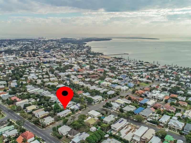 8 Wolsey Parade, Wynnum QLD 4178