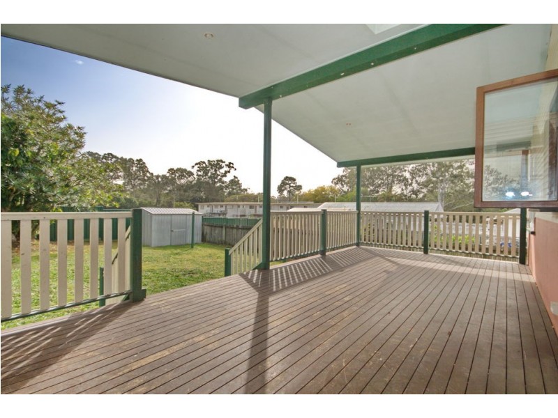 18 Astley St, Wynnum West QLD 4178