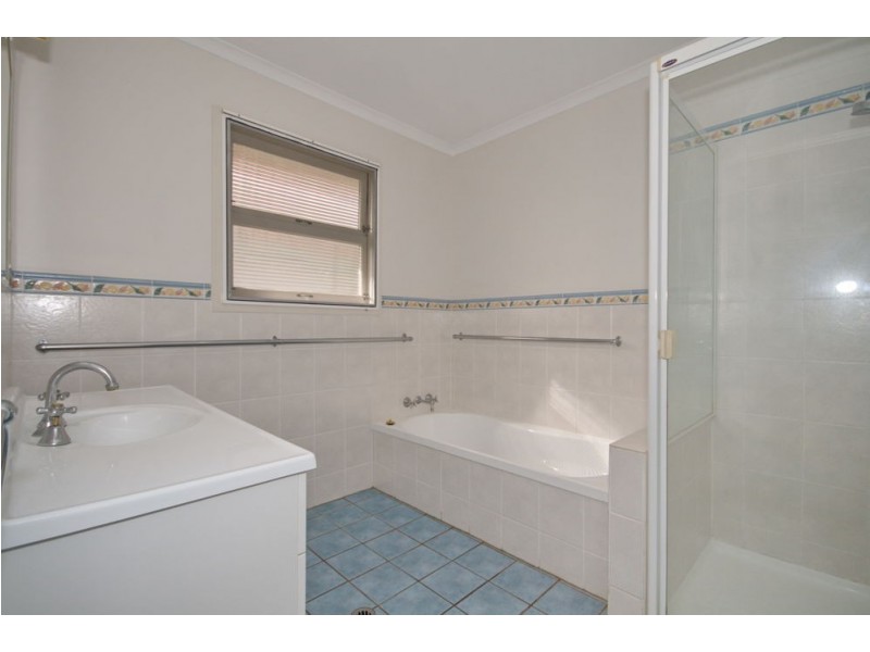 18 Astley St, Wynnum West QLD 4178