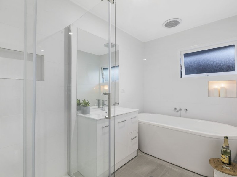21 Herswell Avenue, Wynnum West QLD 4178