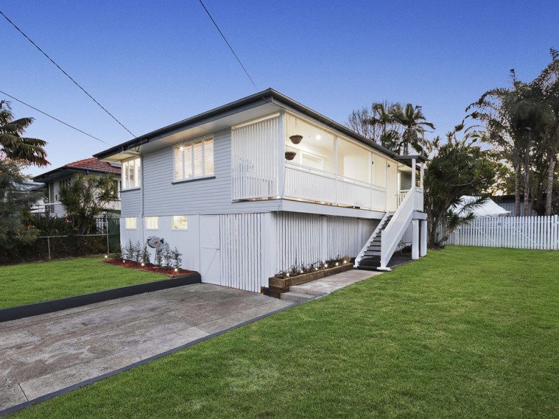 21 Herswell Avenue, Wynnum West QLD 4178