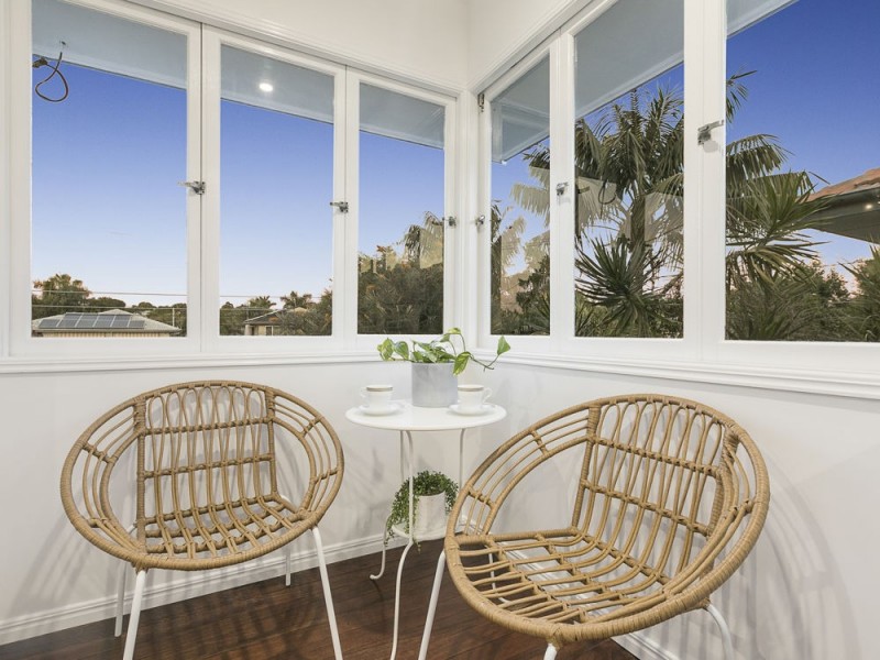 21 Herswell Avenue, Wynnum West QLD 4178