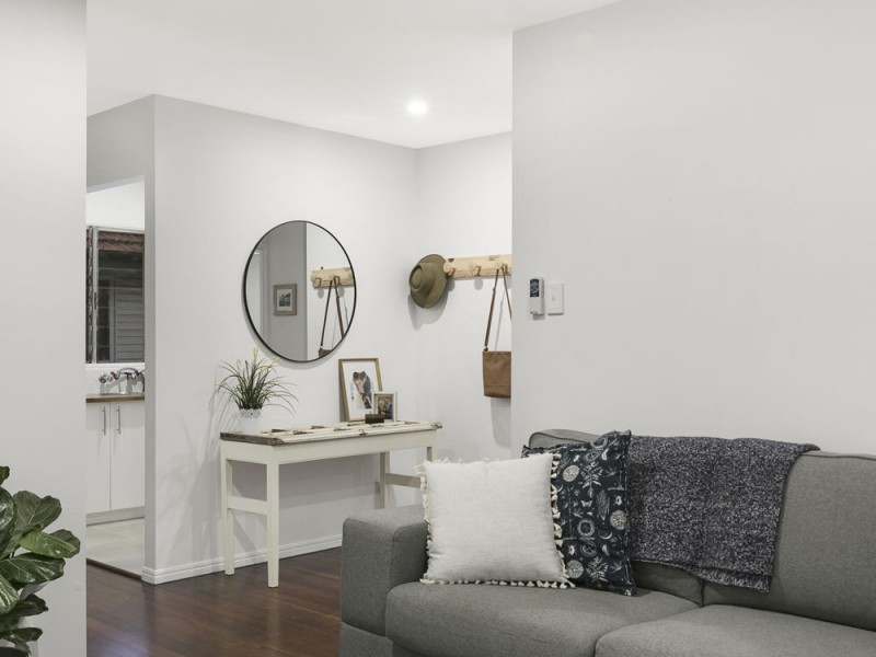 21 Herswell Avenue, Wynnum West QLD 4178