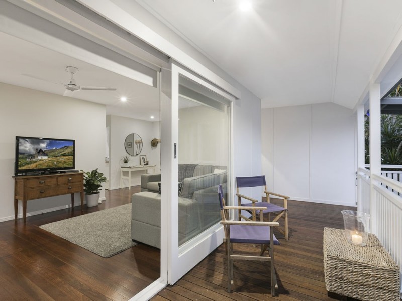 21 Herswell Avenue, Wynnum West QLD 4178