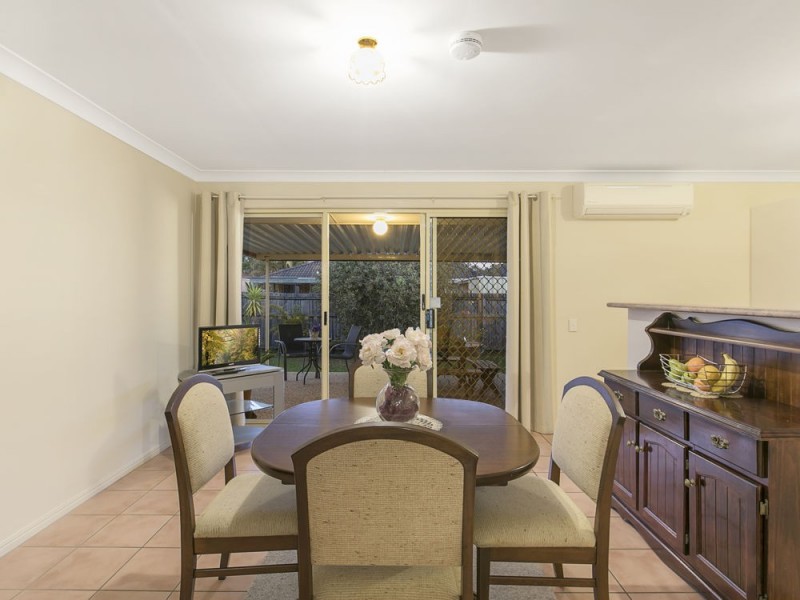 5 Virginia Place, Wynnum West QLD 4178