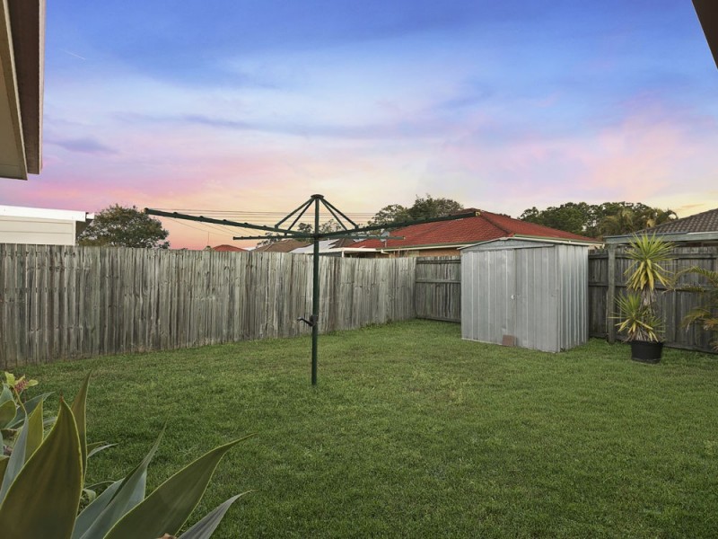 5 Virginia Place, Wynnum West QLD 4178