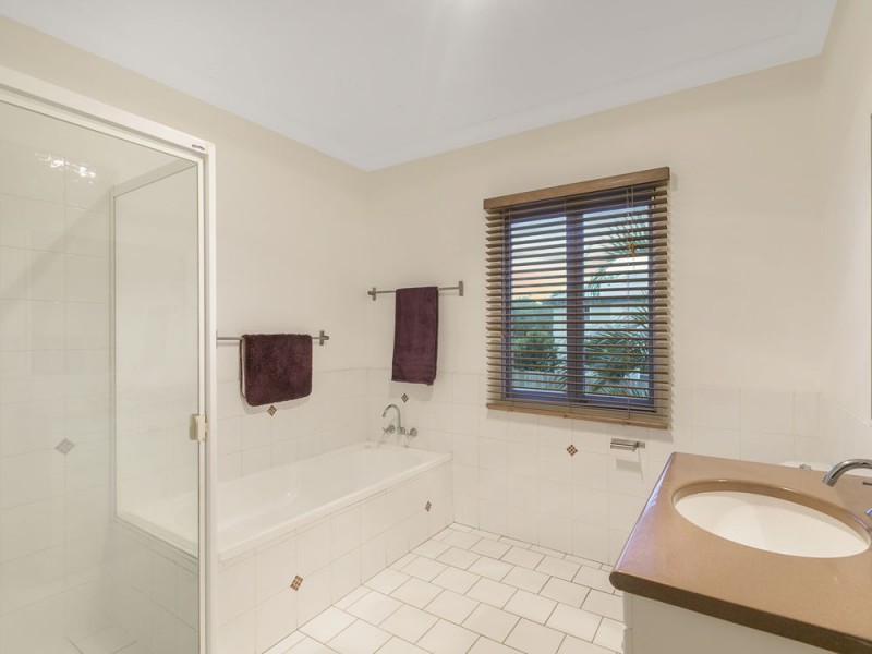 159 Blackwood Road, Manly West QLD 4179