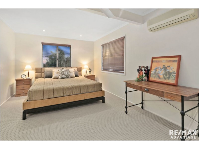 4 Nemarra St, Wynnum West QLD 4178