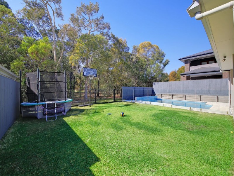 5 Pennington Street, Wakerley QLD 4154