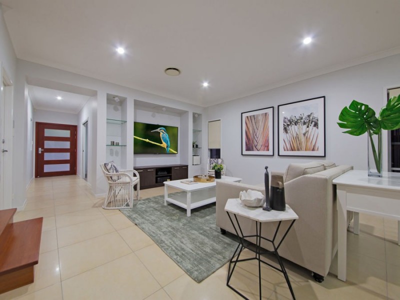 5 Pennington Street, Wakerley QLD 4154