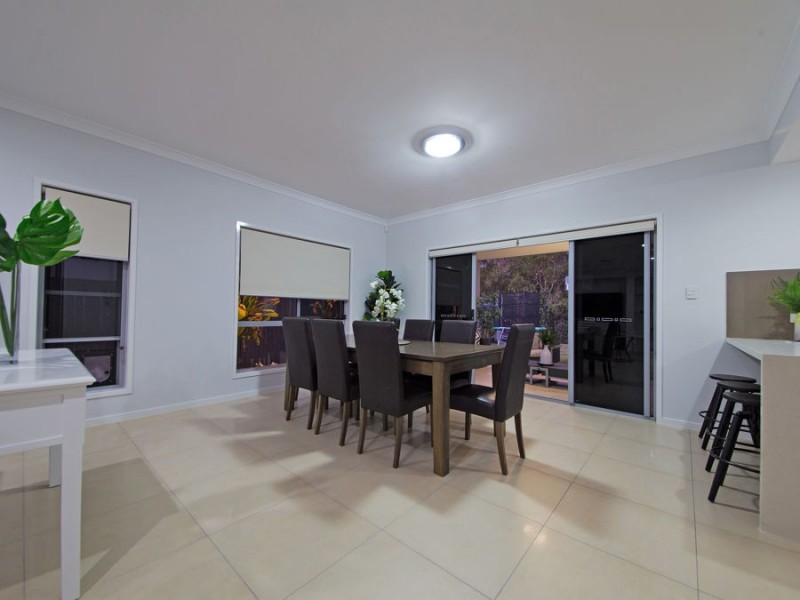 5 Pennington Street, Wakerley QLD 4154