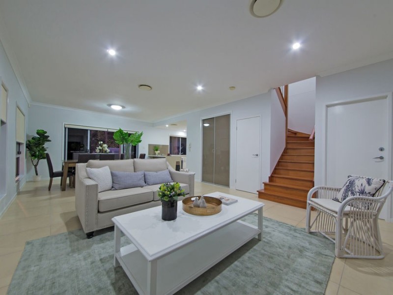5 Pennington Street, Wakerley QLD 4154