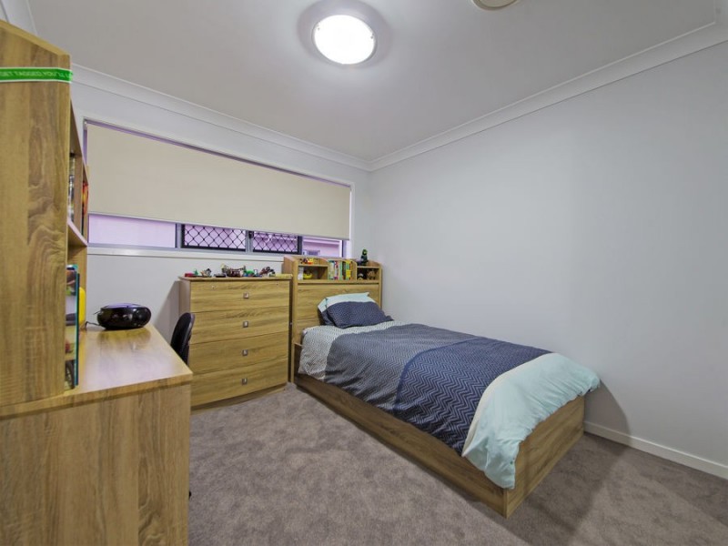 5 Pennington Street, Wakerley QLD 4154
