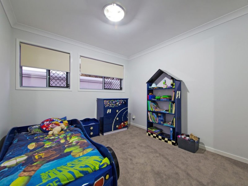 5 Pennington Street, Wakerley QLD 4154