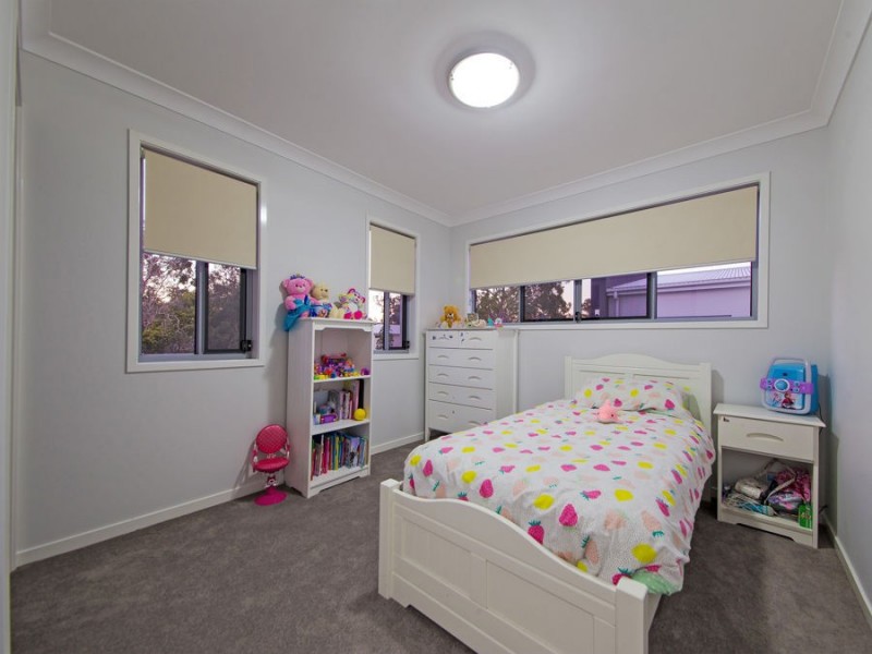 5 Pennington Street, Wakerley QLD 4154