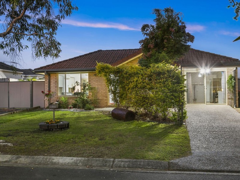 8 Jacqueline Place, Wynnum West QLD 4178