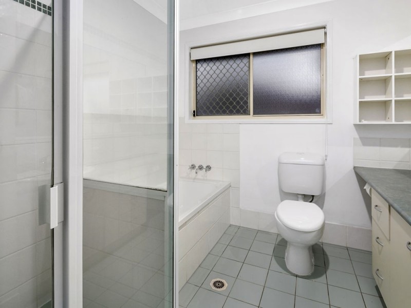 8 Jacqueline Place, Wynnum West QLD 4178